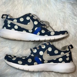 Nike Rosherun NM City “NYC”